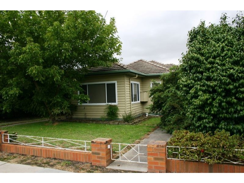 14 McDonald Street, Morwell VIC 3840