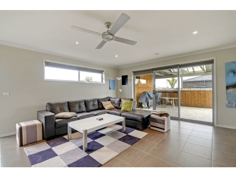 2 Stonehaven Drive, Traralgon VIC 3844