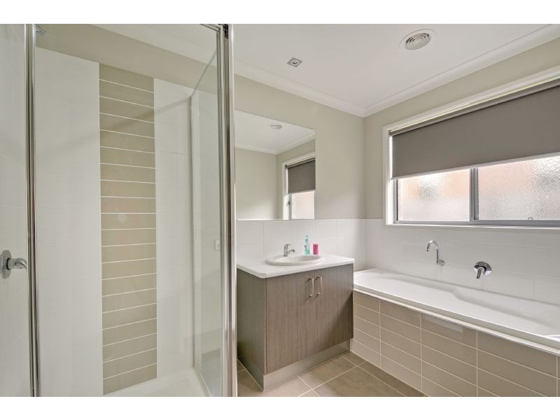 2 Stonehaven Drive, Traralgon VIC 3844