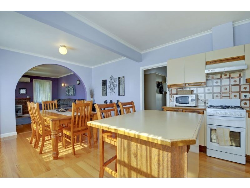 6 EVELYN COURT, Traralgon VIC 3844