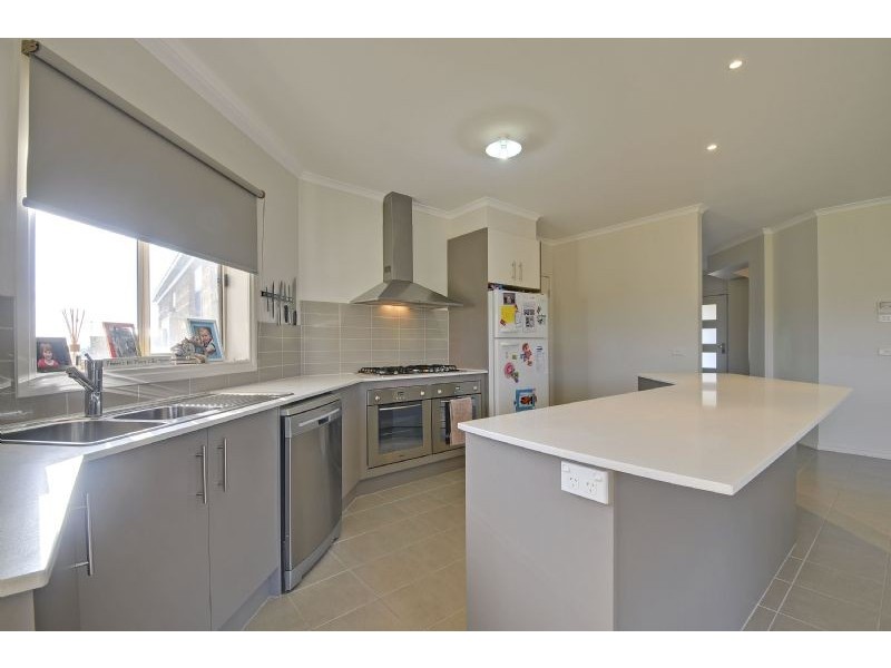 11 Hazelwood Ridge, Hazelwood North VIC 3840