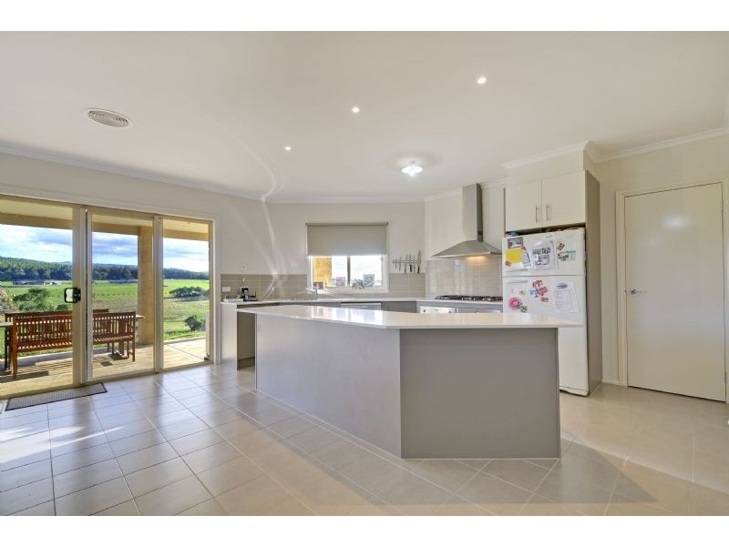 11 Hazelwood Ridge, Hazelwood North VIC 3840