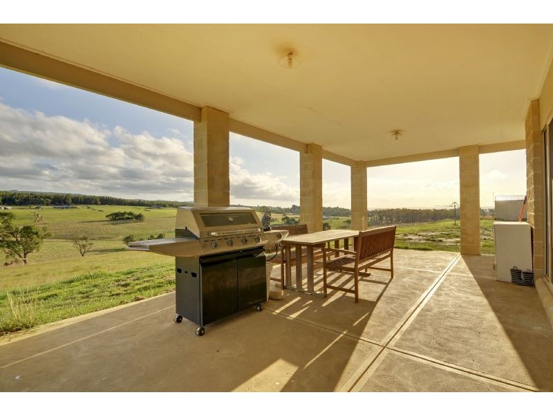 11 Hazelwood Ridge, Hazelwood North VIC 3840