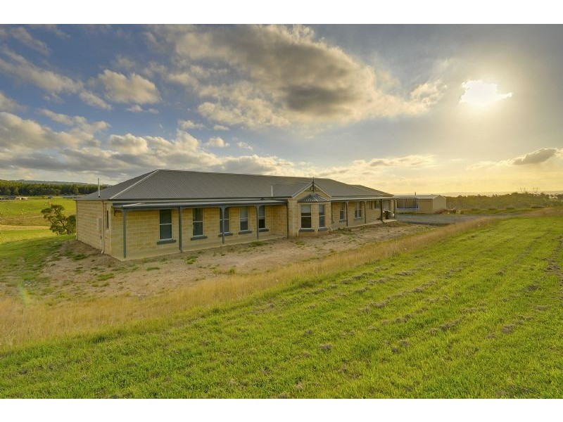 11 Hazelwood Ridge, Hazelwood North VIC 3840