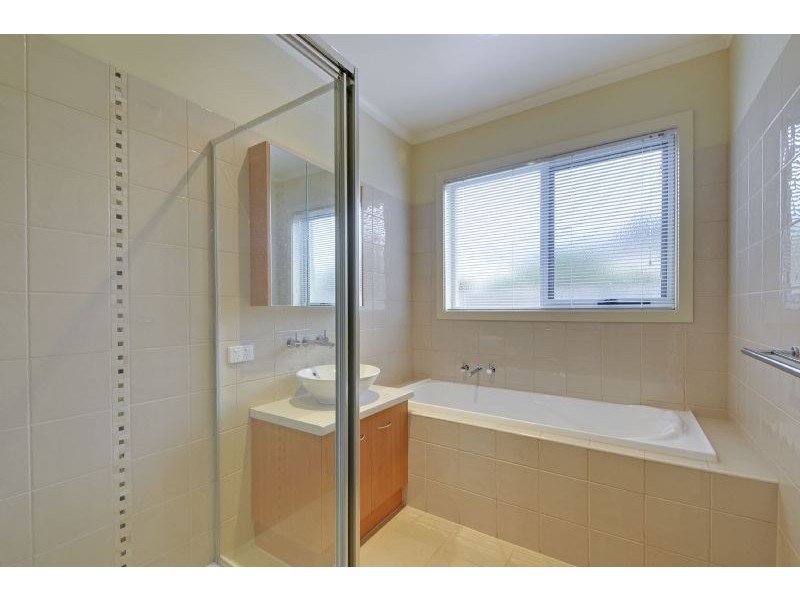 6 Leinster Avenue, Traralgon VIC 3844