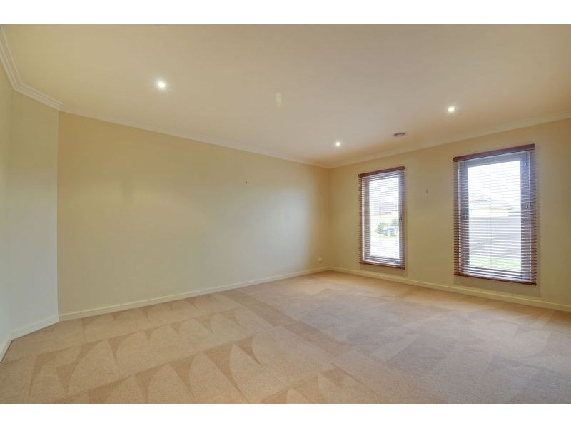 6 Leinster Avenue, Traralgon VIC 3844