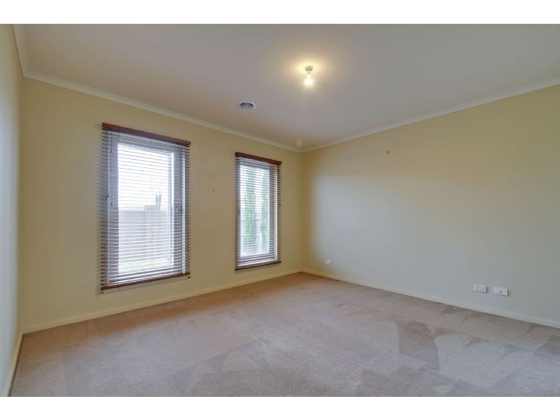 6 Leinster Avenue, Traralgon VIC 3844