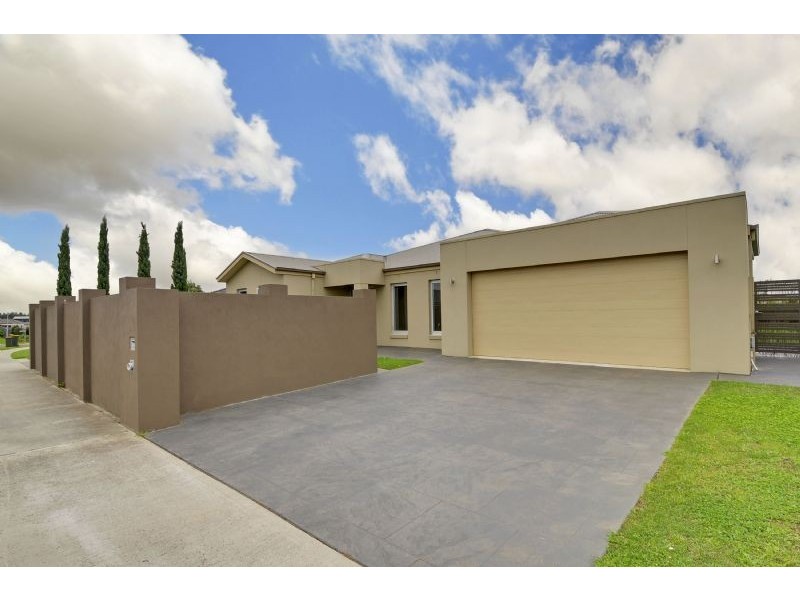 6 Leinster Avenue, Traralgon VIC 3844