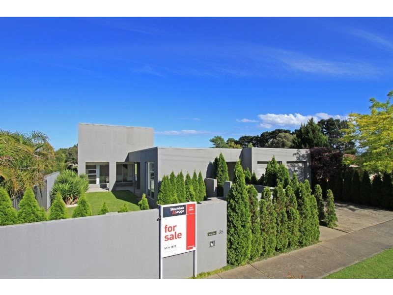 35 Swallow Grove, Traralgon VIC 3844