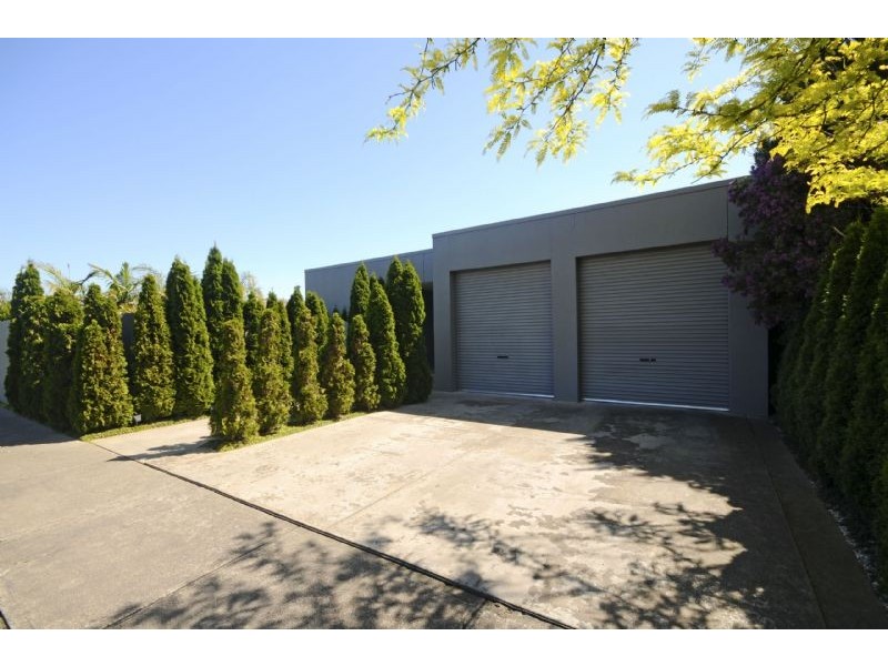 35 Swallow Grove, Traralgon VIC 3844