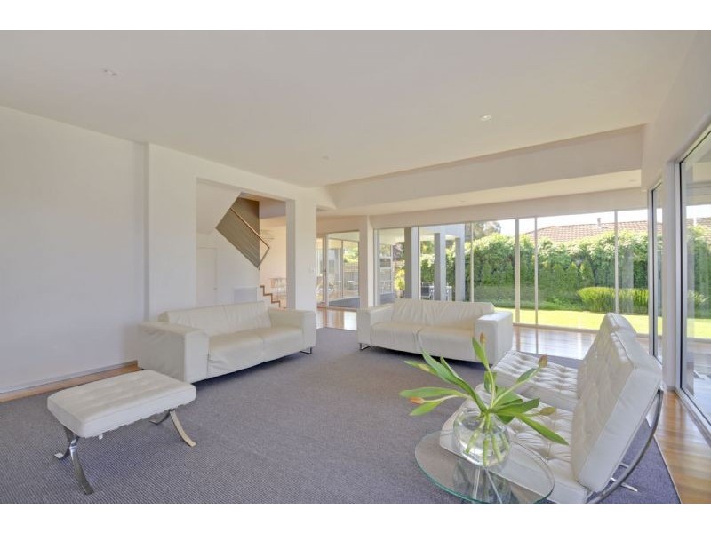 35 Swallow Grove, Traralgon VIC 3844