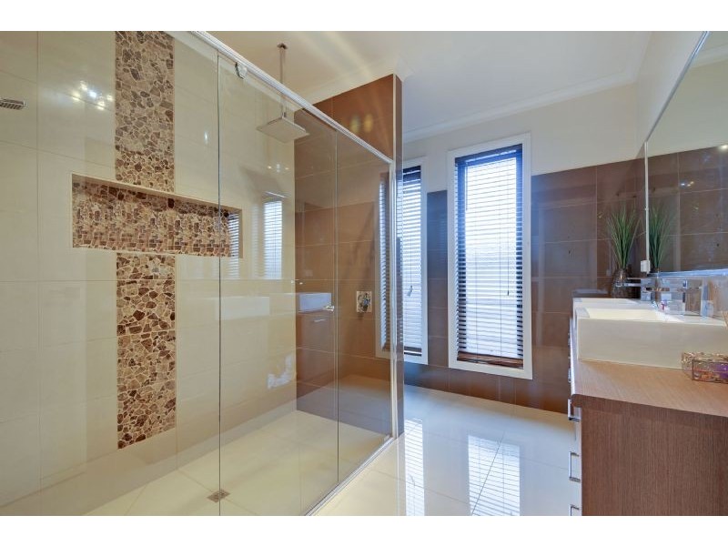 15 Notting Hill, Traralgon VIC 3844