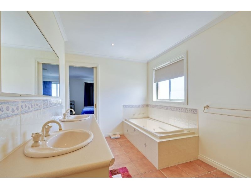 2 Ellenbrae Court, Traralgon VIC 3844