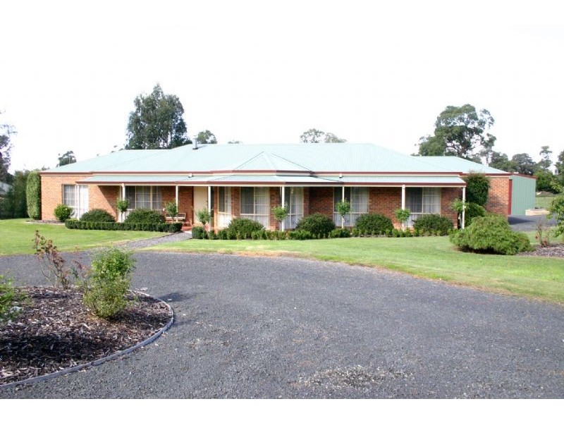 92 Main Road, Tyers VIC 3844