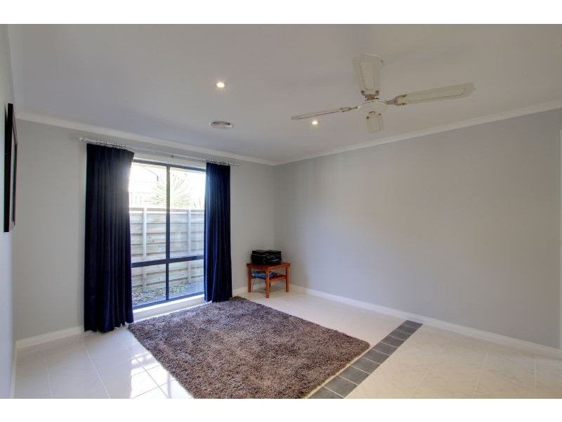 15 Barton Place, Traralgon VIC 3844