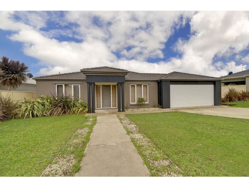 13 Duxbury Drive, Traralgon VIC 3844