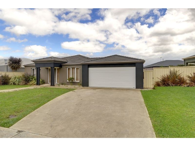 13 Duxbury Drive, Traralgon VIC 3844