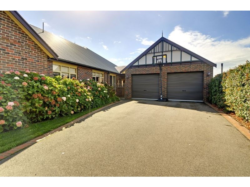 7 Wyndham Court, Traralgon VIC 3844