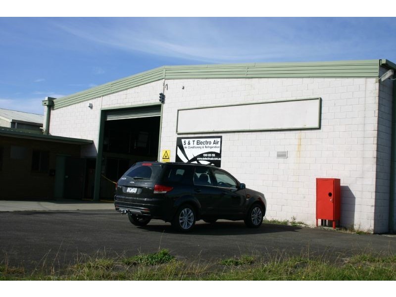 20 CHICKERELL STREET, Morwell VIC 3840