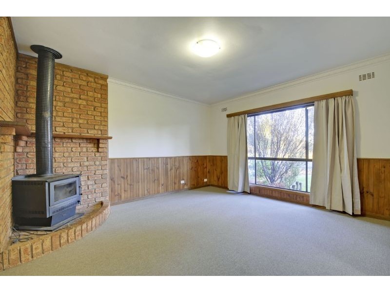 7 Maffra Road, Heyfield VIC 3858