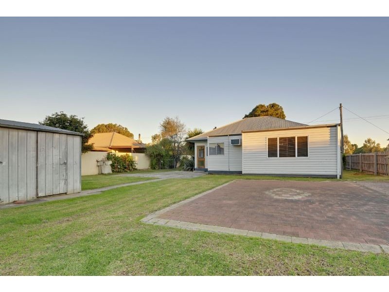 7 Maffra Road, Heyfield VIC 3858