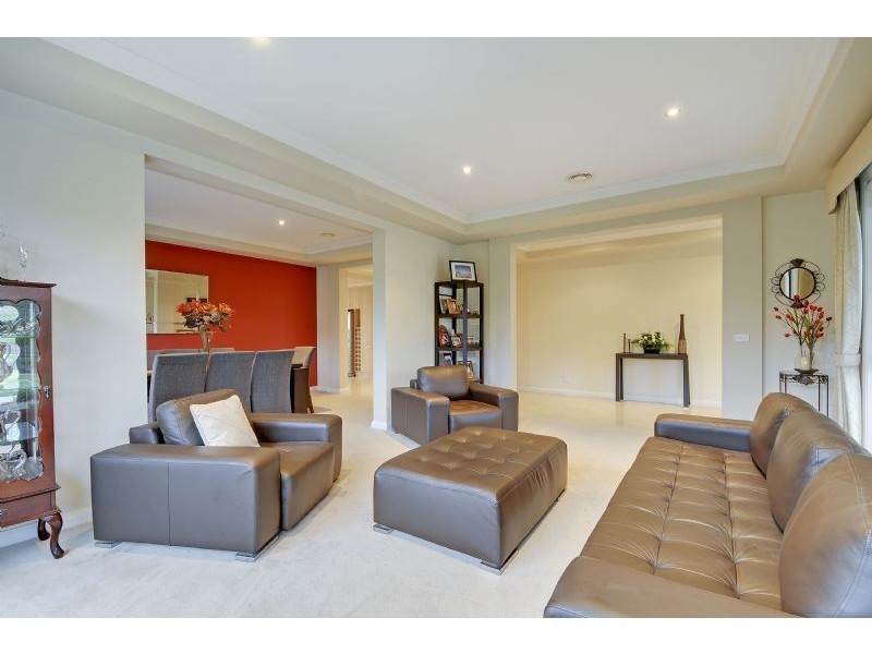 53 Greenfield Drive, Traralgon VIC 3844