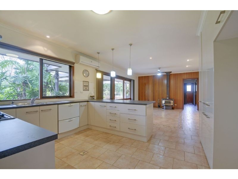 1-5 Carey Drive, Glengarry VIC 3854