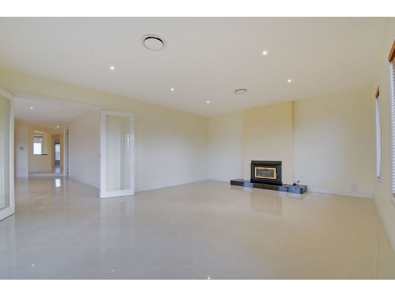 4 Leinster Avenue, Traralgon VIC 3844