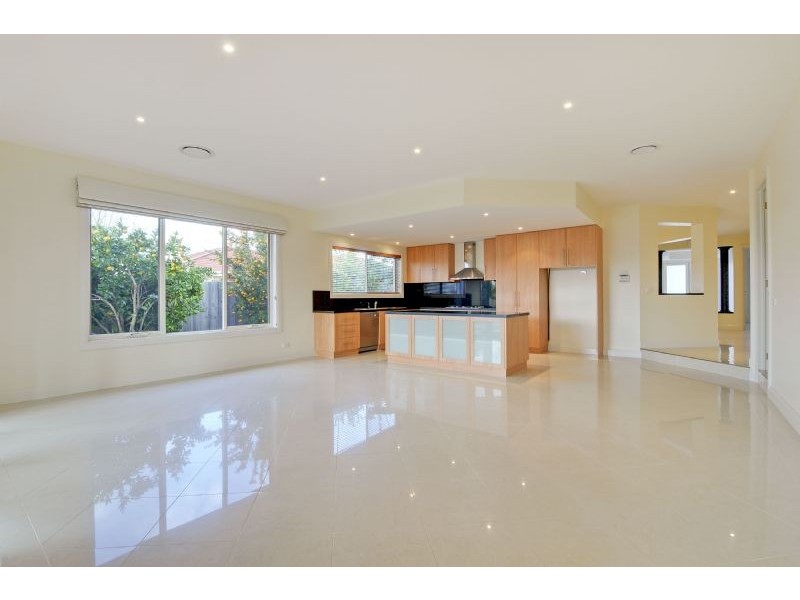 4 Leinster Avenue, Traralgon VIC 3844