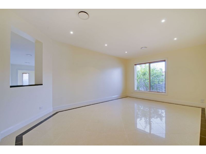 4 Leinster Avenue, Traralgon VIC 3844