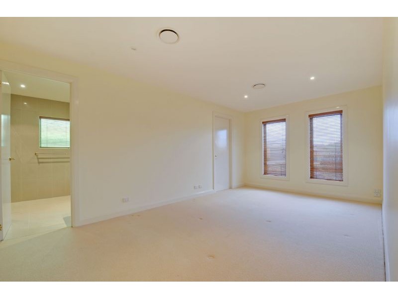 4 Leinster Avenue, Traralgon VIC 3844