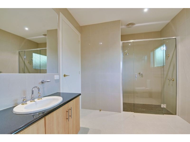 4 Leinster Avenue, Traralgon VIC 3844