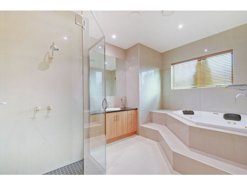 4 Leinster Avenue, Traralgon VIC 3844