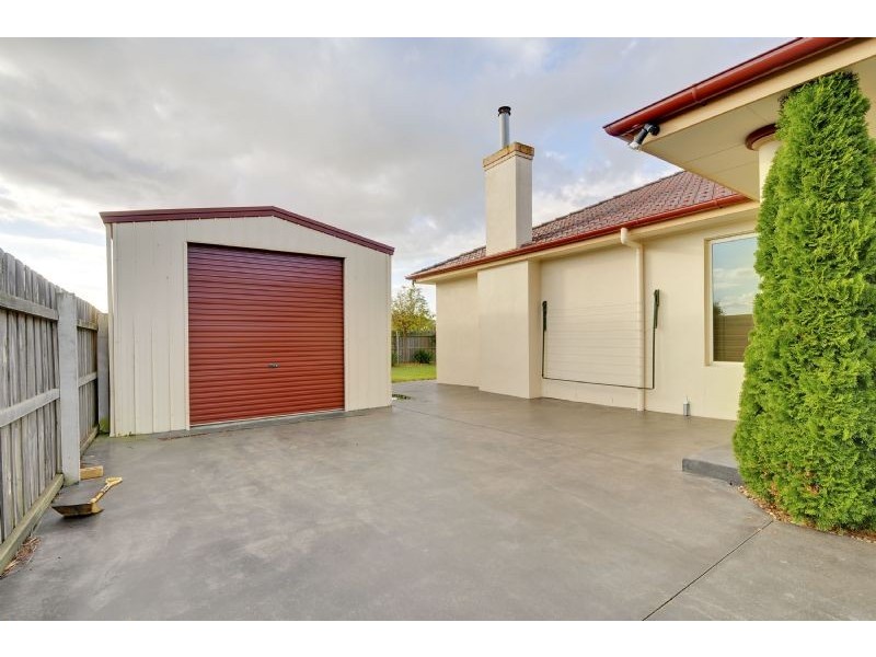 4 Leinster Avenue, Traralgon VIC 3844