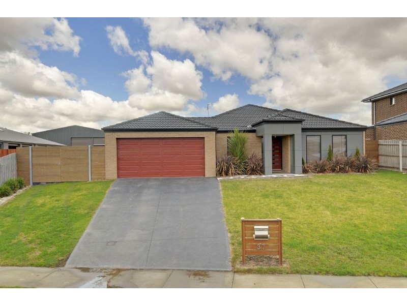 37 Graduate Place, Traralgon VIC 3844