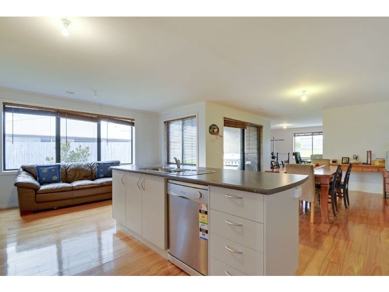 37 Graduate Place, Traralgon VIC 3844