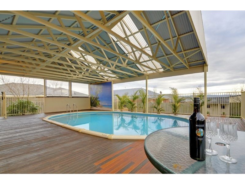 17 Duxbury Drive, Traralgon VIC 3844