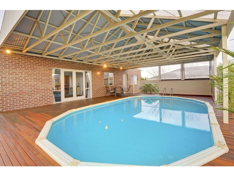 17 Duxbury Drive, Traralgon VIC 3844