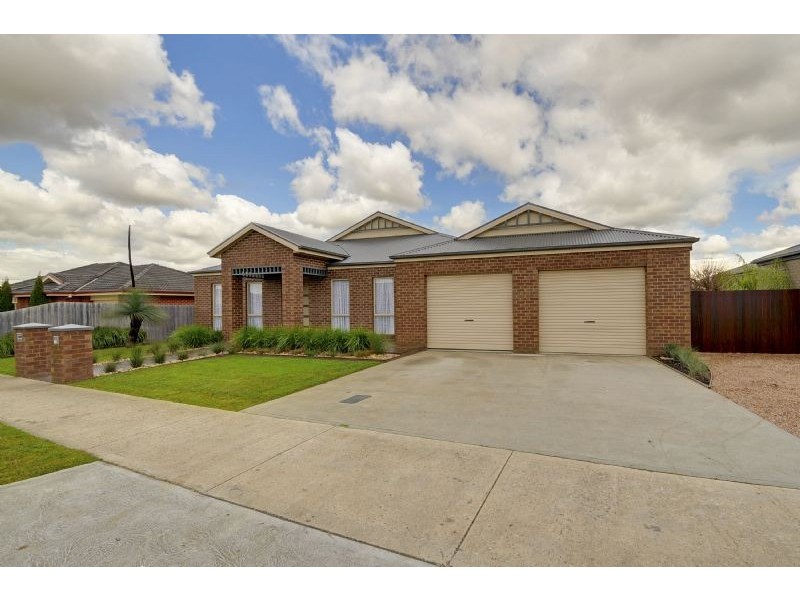 17 Duxbury Drive, Traralgon VIC 3844