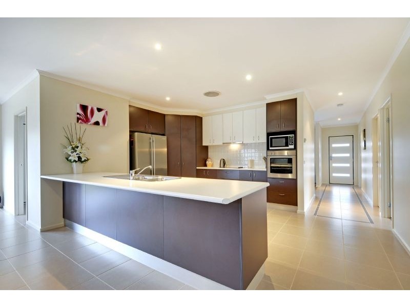 16 Donegal Avenue, Traralgon VIC 3844