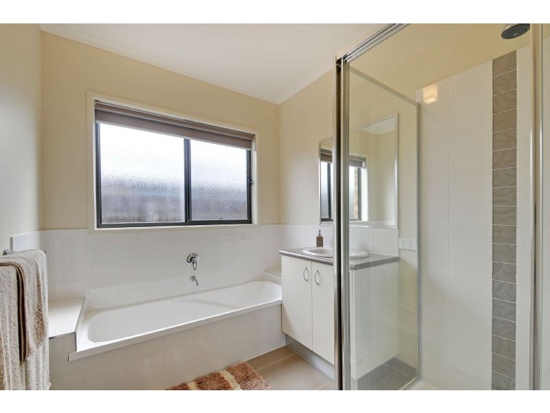 16 Donegal Avenue, Traralgon VIC 3844