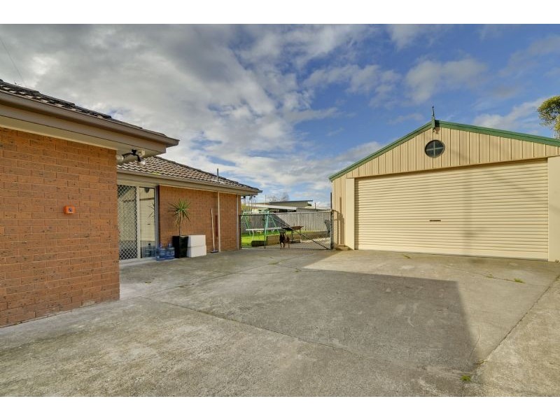 9 Brolga Boulevard, Traralgon VIC 3844
