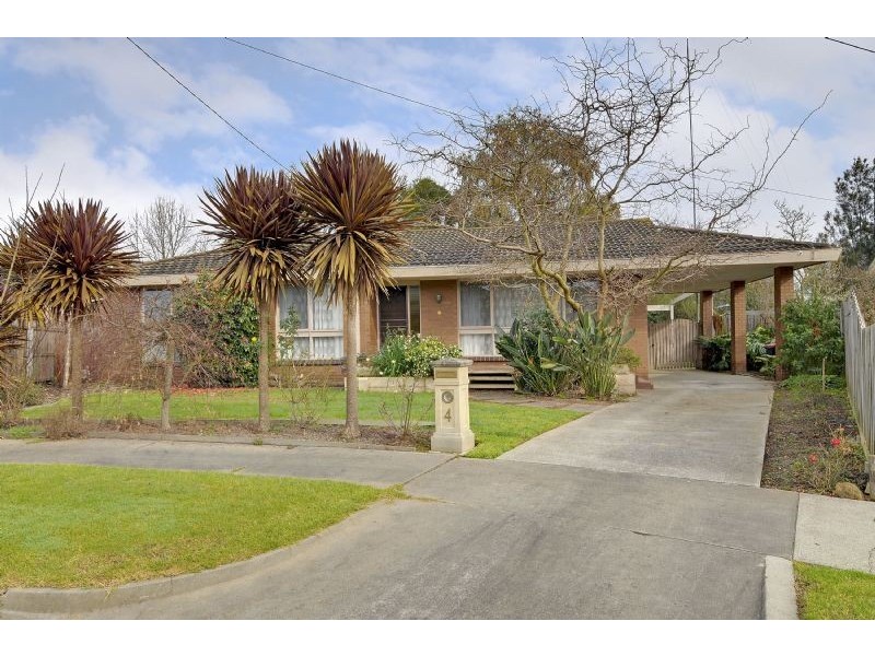 4 Milton Court, Traralgon VIC 3844