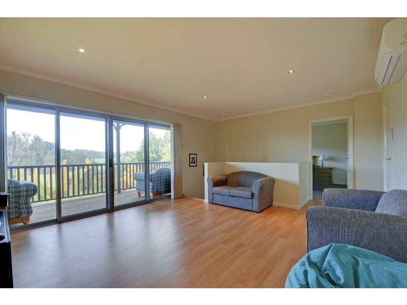 9 Michelle Boulevard, Traralgon South VIC 3844