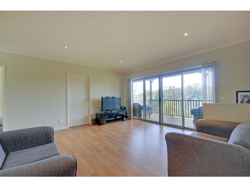 9 Michelle Boulevard, Traralgon South VIC 3844