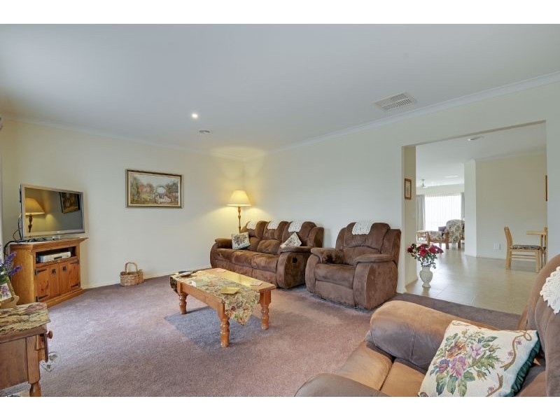 16 Christopher Court, Traralgon VIC 3844