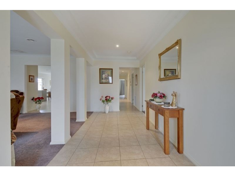 16 Christopher Court, Traralgon VIC 3844