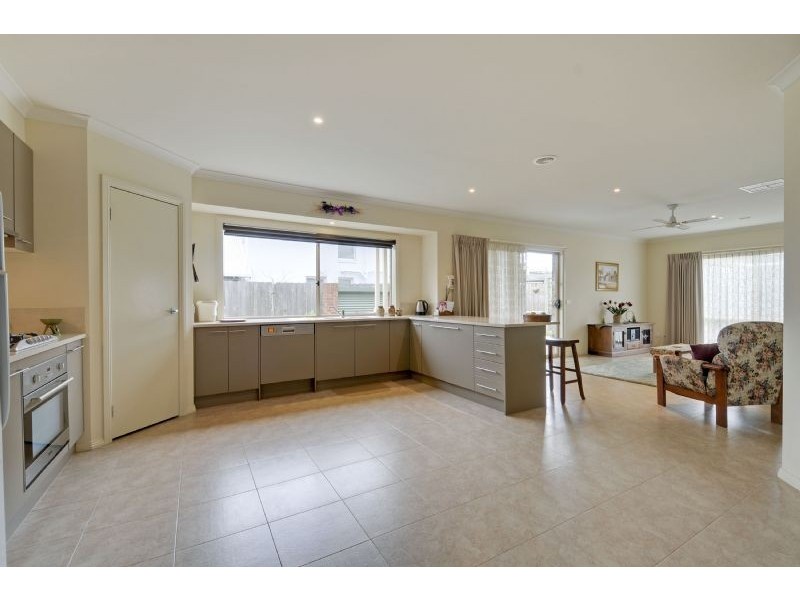 16 Christopher Court, Traralgon VIC 3844