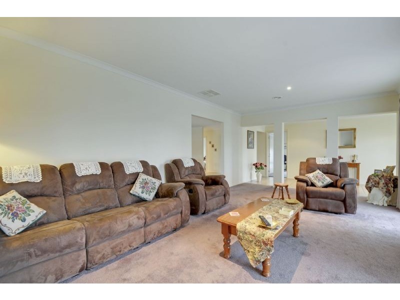 16 Christopher Court, Traralgon VIC 3844