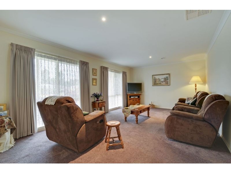 16 Christopher Court, Traralgon VIC 3844